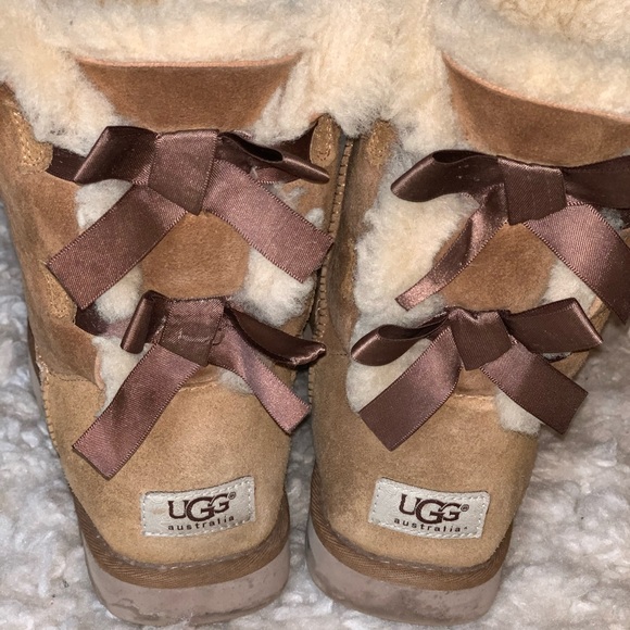 UGG Chestnut Bailey Bow - Picture 6 of 8